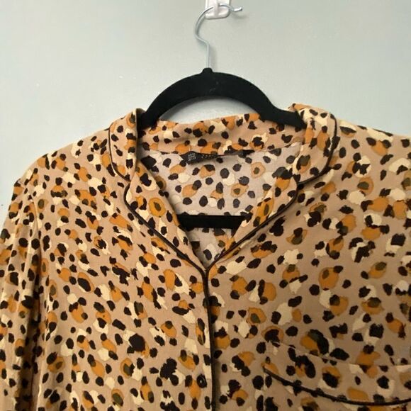 Zara Animal Print Button Down Blouse S - Picture 2 of 8